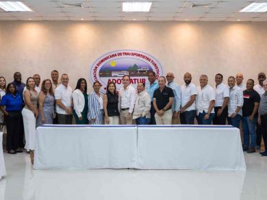    14 Mayo 2026 
 El Centro Cultural Rainieri y la Asociación Dominicana de Transporte Turístico formalizan alianza para acercar la cultura a estudiantes de escuelas públicas 