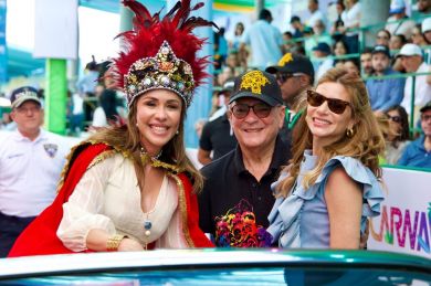    23 Febrero 2026 
 Mariasela Álvarez coronada como Reina Momo del Carnaval de Punta Cana 2026 