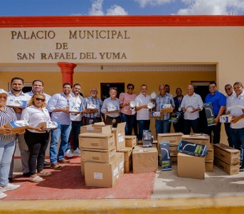 Fundación Grupo Puntacana realiza donación de 105 luminarias al municipio de San Rafael de Yuma y Boca de Yuma