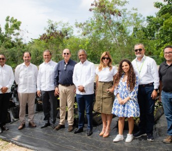 Politécnico Ann & Ted Kheel inaugura huerto urbano donado por la Embajada de Israel y Save the Children