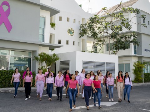 Grupo Puntacana celebra Mes de Sensibilización sobre el Cáncer de Mama reafirmando su compromiso con el bienestar de sus colaboradores