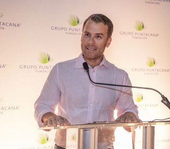 Ozeano Swimwear lanza colección de trajes de baño “Ojos Indígenas” inspirada en los proyectos de Fundación Grupo Puntacana